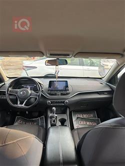 نيسان ألتيما